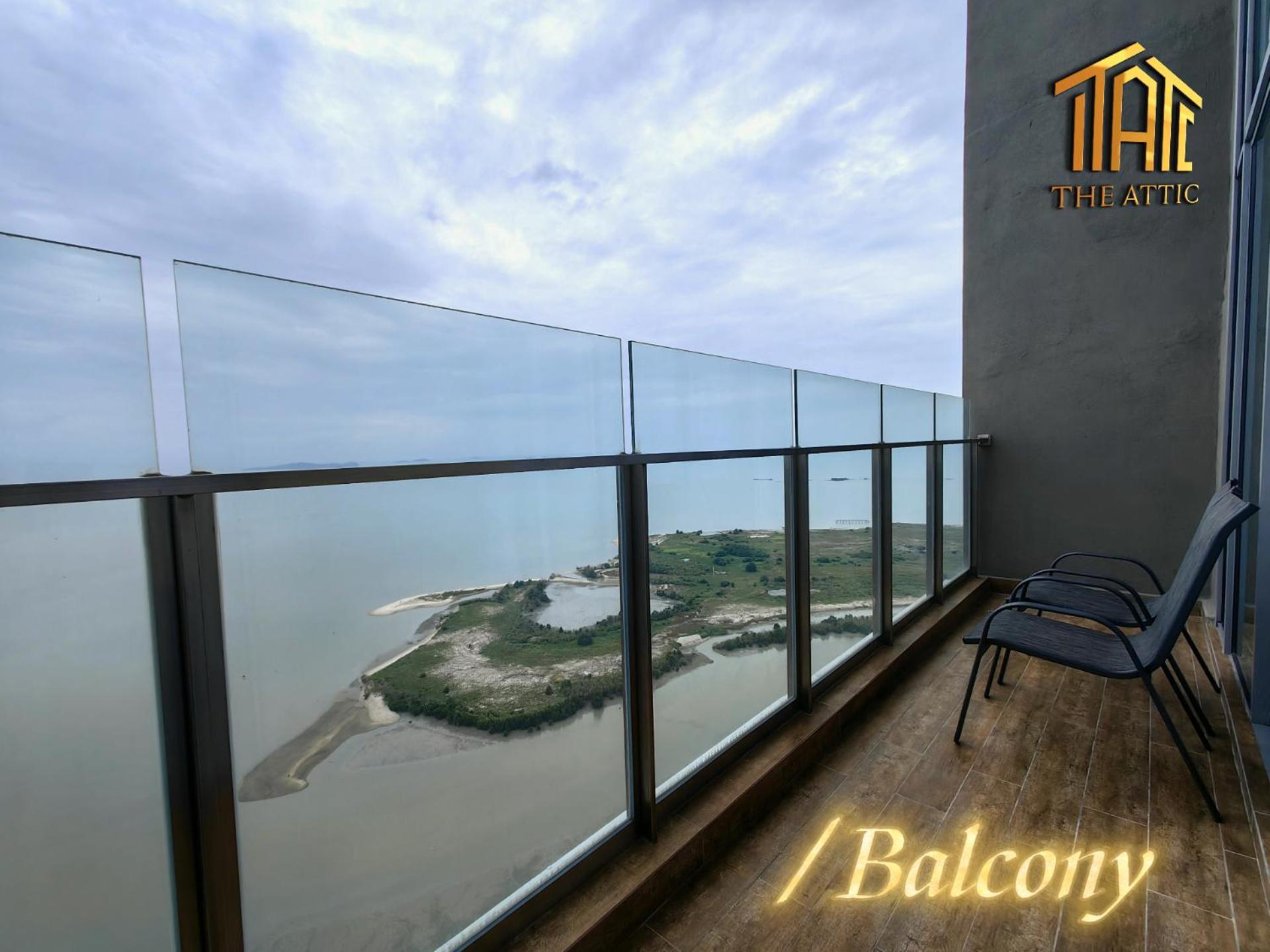 Attic Home Melaka Silverscape Residence & Jonker Zewnętrze zdjęcie